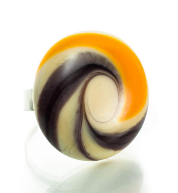 Prsten Ljubičasta spirala s narančastim na slonovoj kosti